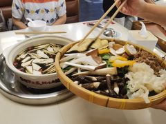 -土连锅·现熬养生汤锅(梁家巷店)