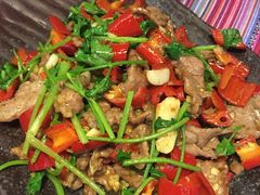 -香巴拉云南餐厅(华莱坞店)