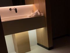 -涨巢·潮玩水疗局