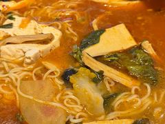 -旺福·贵州酸汤牛肉火锅(陆悦天地店)
