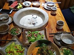 -滇香肴·云南菜蒸汽石锅鱼(云南北路店)
