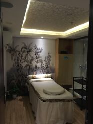 -PE SALON