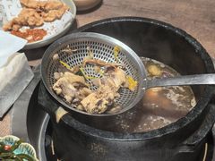 -蘑界·野生菌火锅(深业上城店)