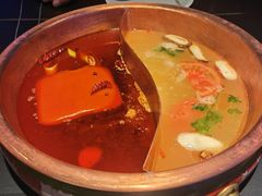 鸳鸯菌汤配辣汤-额尔敦传统涮(公园西路店)