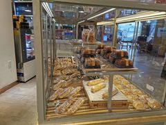 面包甜点陈列柜-BreadTalk面包新语·烘焙蛋糕(广州白云五号店)