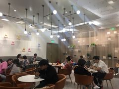 大堂-奈雪的茶(市百一店)