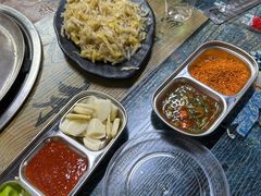 -牛牛牛酸菜煎肉店(望云寺路店)