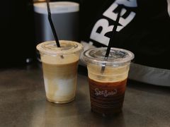 燕麦拿铁-Seesaw Coffee(上海国金中心店)