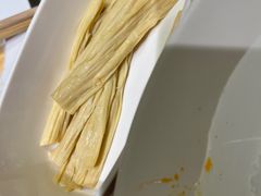 -海底捞火锅(曹安公路店)
