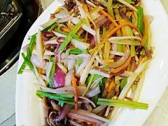五彩鱿鱼丝-琼菜坊·无鸡不成宴·海南菜老爸茶糟粕醋(海口骑楼老街店)