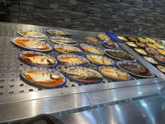 自助取餐区-荣华基·现炒快餐(肇嘉浜路店)