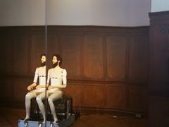 -Nathalie Djurberg与Hans Berg“牛皮纸包裹的月亮”-Prada荣宅当季展览