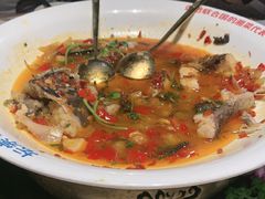 -坛宗剁椒鱼头(河西王府井店)