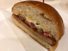 -香港新发烧腊茶餐厅(万象店)