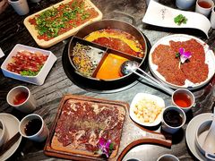 -热火朝天鲜切牛肉火锅(南强街巷店)