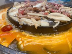黑·秘酱壶渍牛肋-小肚皮饮食店