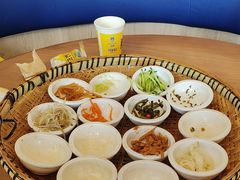 -包整·丝娃娃(一览甲秀楼风景店)