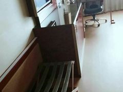 -武汉光谷广场杨家湾地铁站怡程酒店