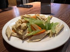 -清真吴记门钉肉饼·喜多利