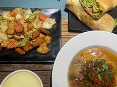 -八月美食小馆(银泰城总店)