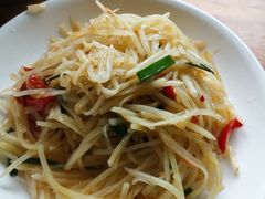 -临江餐馆二楼美食部落