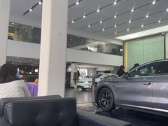-弘仁宝佳比亚迪4S店(宝山旗舰店)