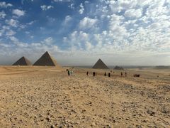 -吉萨金字塔群