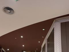 -荣誉国际酒店-云顶旋转餐厅