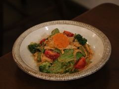烟熏辣鸡肉沙拉-Lumos一間甜食