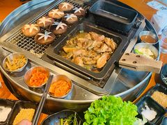 -伍丁·烤牛肋(和平东桥店)