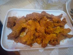 -爆炸头阿姨小四川正宗川味小吃(无任何分店)