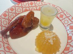 菠萝乳鸽-谭厨中山传家菜.乳鸽.脆鲩鱼(华强北中航城店)