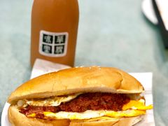 招牌咸牛肉芝士猪仔包-华嫂冰室(尖沙咀店)