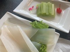 -大匠工房古船木艺术餐厅·猪肚鸡专门店(长白仙岛店)