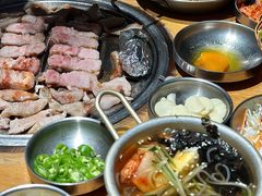 -缸桶屋韩国料理·全程帮烤(泰禾店)