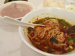 -李与白包子铺(桐梓林店)