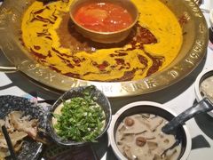 -哥老官重庆美蛙鱼头(宝山龙湖店)