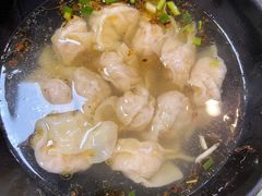 鲜肉小馄饨-白玉兰小吃(新村路店)