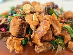 -鲁南仔·滕州炒鸡(经三路店)