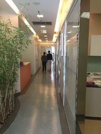 -瑞尔齿科(上海长风大悦城店)