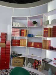 -PE SALON 