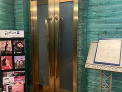 -上海新世界丽笙大酒店旋景餐厅(人民广场店)