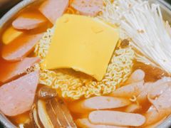 -军硕烤肉·部队火锅(二七万达店)