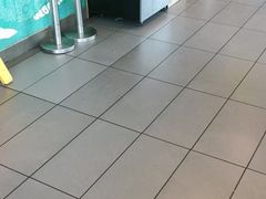 -麦当劳(虹梅路地铁站店)