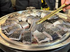 -围炉肉舍•炭烤活鳗•丹东海鲜烤肉(步行街店)