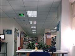 -南山图书馆(常兴路店)