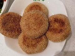 芝麻烧饼-福寿斋·老北京铜锅涮肉·烤鸭(顺义总店)