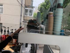 -MonsterBeans怪兽咖啡(东财店)