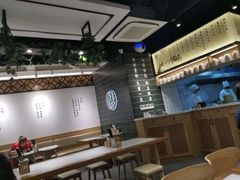 大堂-馋三尺蟹粉小笼(人民广场店)