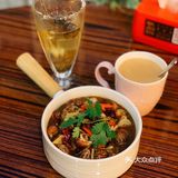 炸得很脆，酥香可口，非常入味，吃完嘴里留着鲜味